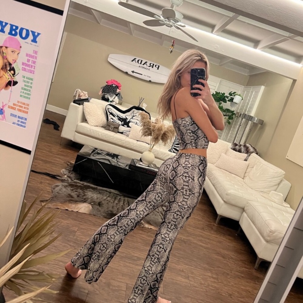 Snakeskin Print 2 Piece Set!